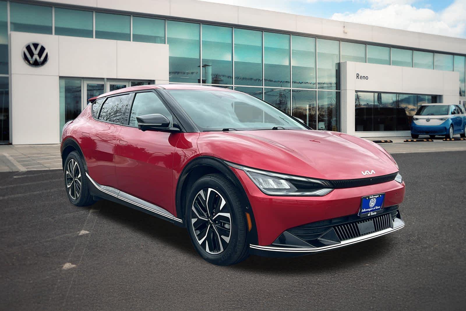 Thumbnail: 2022 Kia EV6 - 3