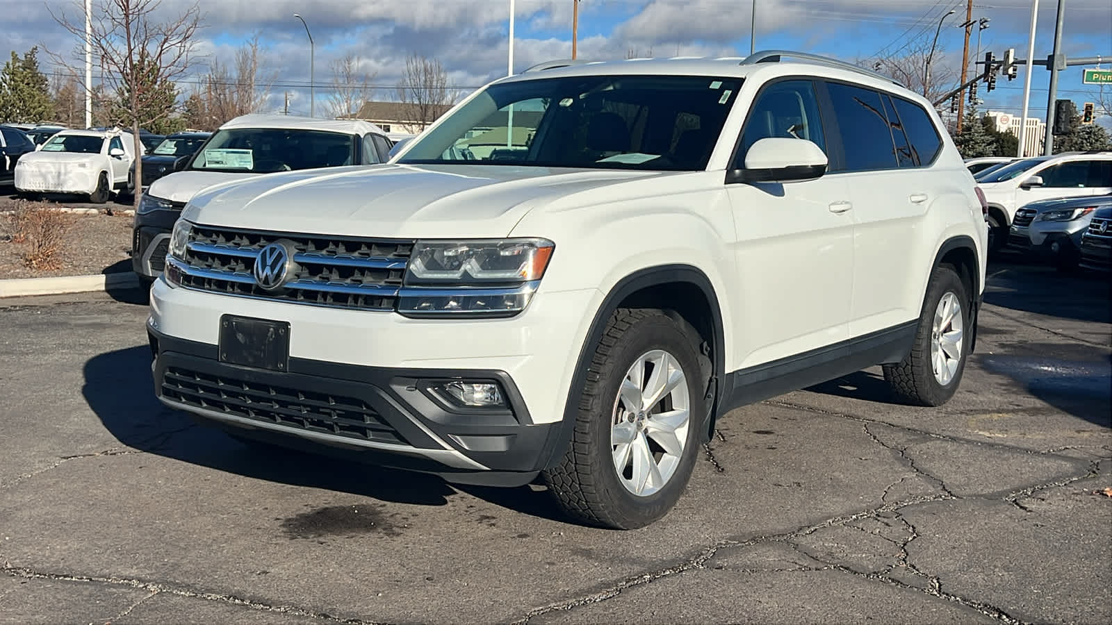 Thumbnail: 2018 Volkswagen Atlas - 1