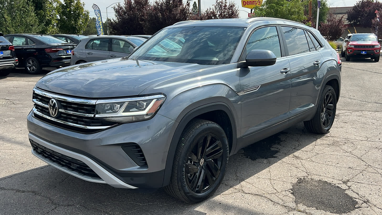 Used 2023 Volkswagen Atlas Cross Sport SE w/Tech with VIN 1V2HE2CA2PC219621 for sale in Reno, NV