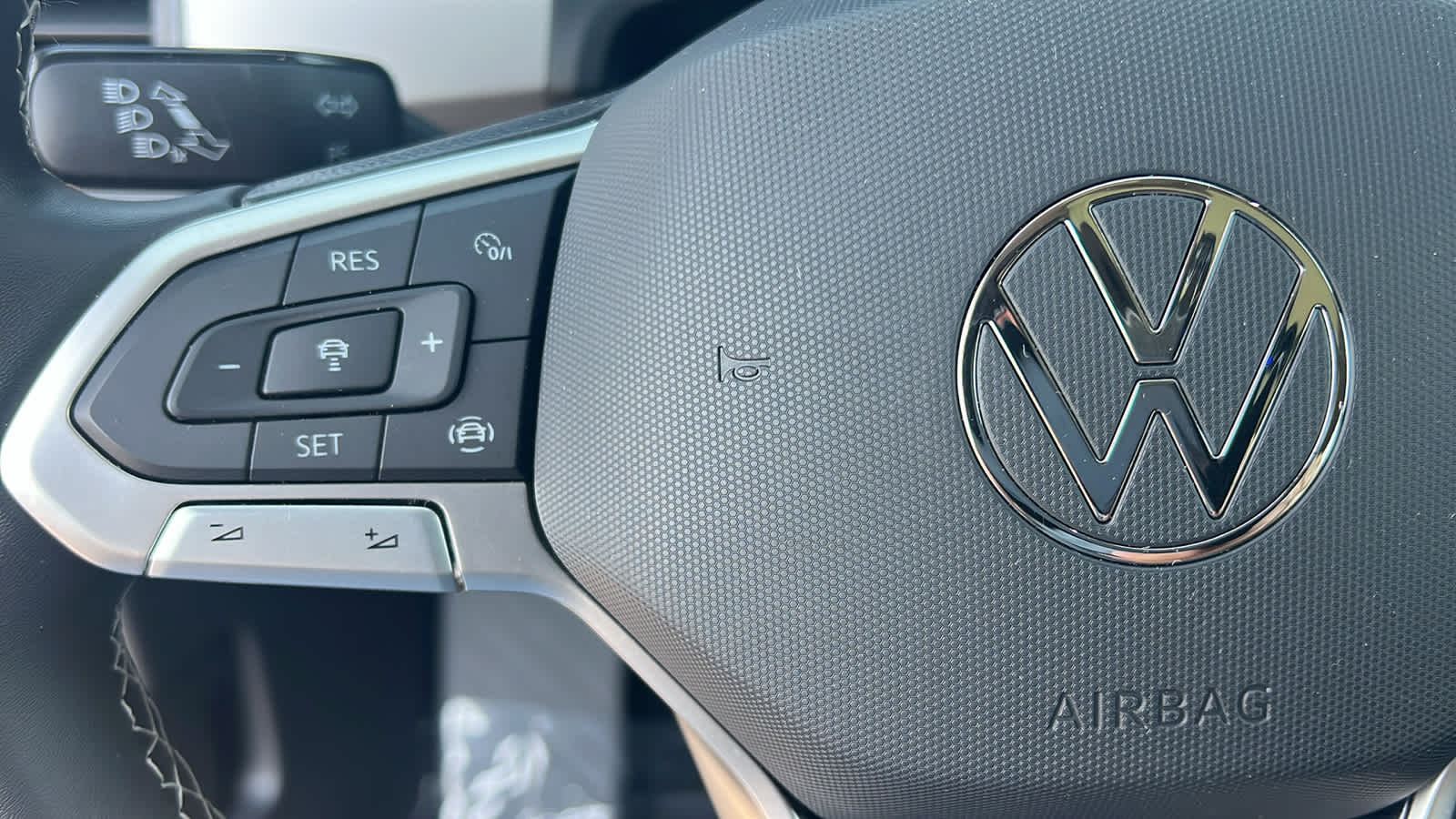 Thumbnail: 2023 Volkswagen Atlas - 19