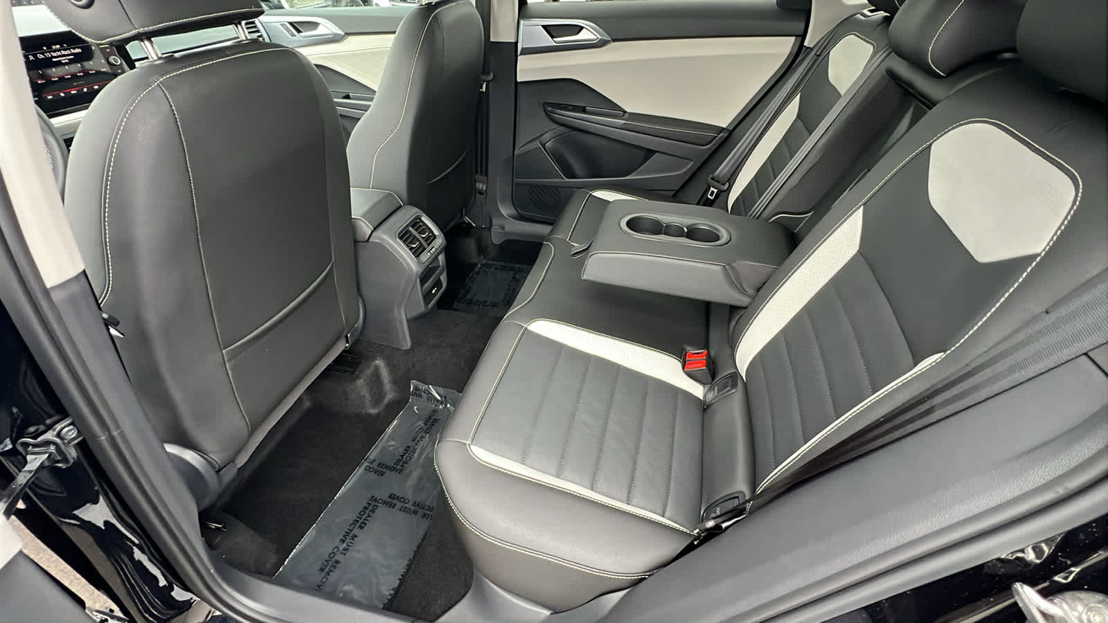 Thumbnail: 2025 Volkswagen Taos - 24