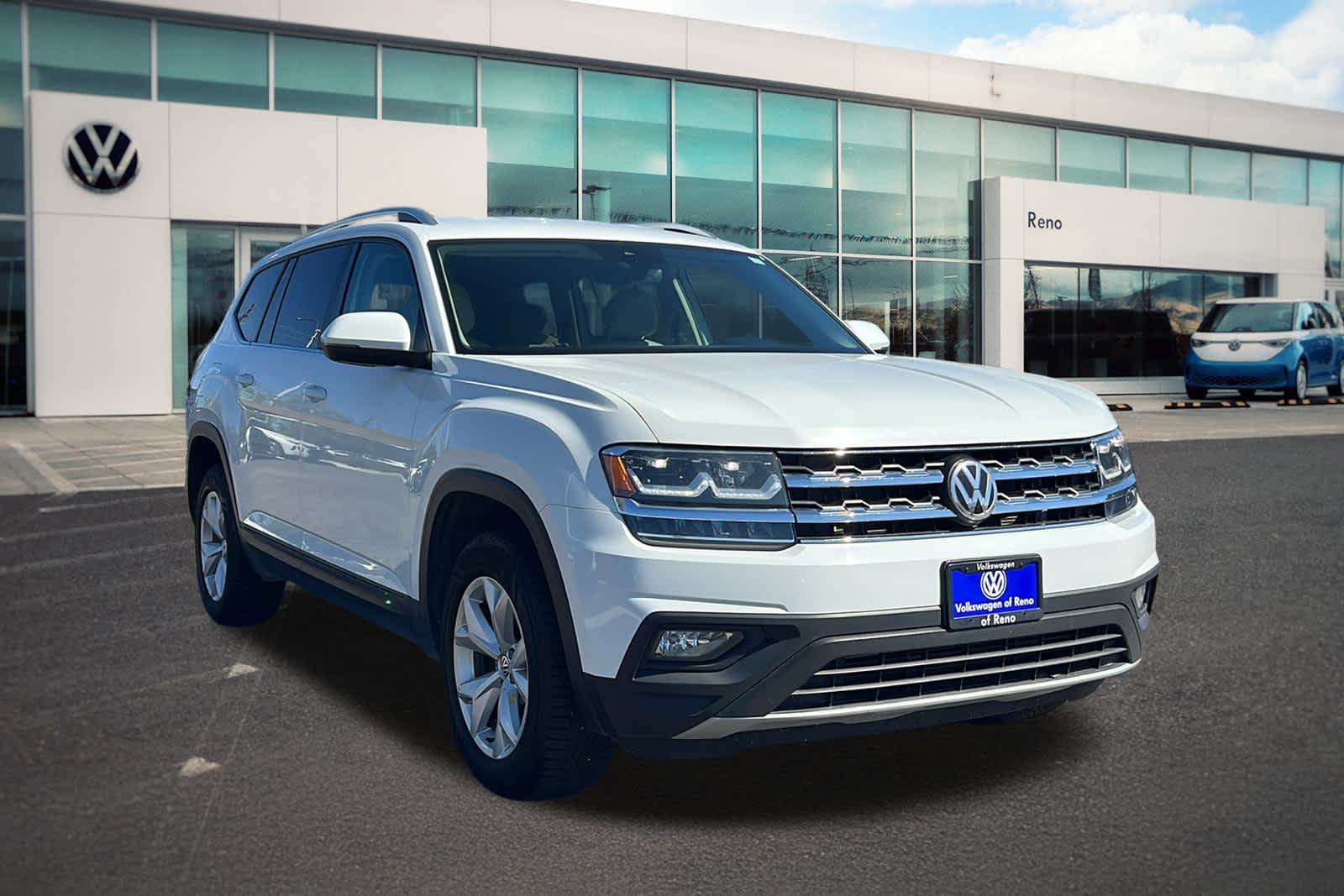Thumbnail: 2018 Volkswagen Atlas - 3
