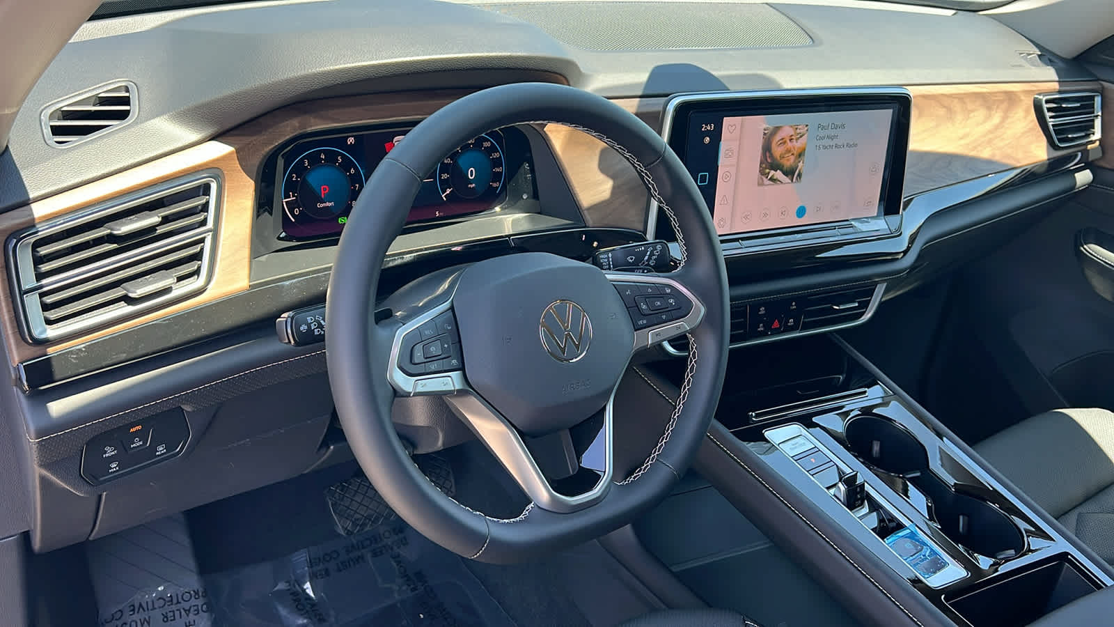 Thumbnail: 2025 Volkswagen Atlas - 10