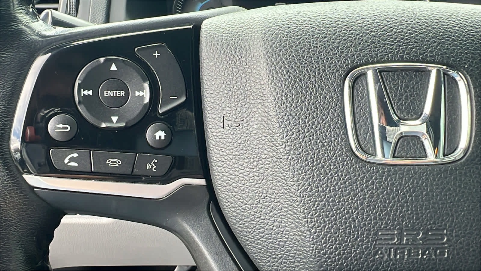 Thumbnail: 2019 Honda Pilot - 19