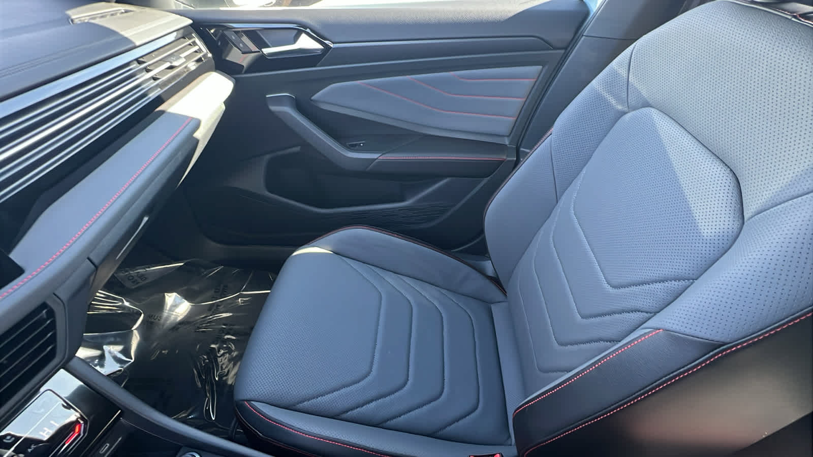 Thumbnail: 2026 Volkswagen Jetta - 12