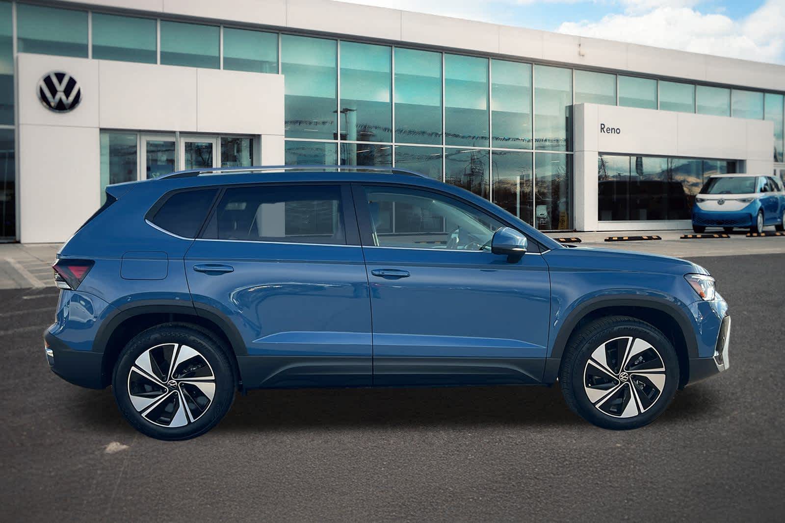 Thumbnail: 2026 Volkswagen Taos - 4