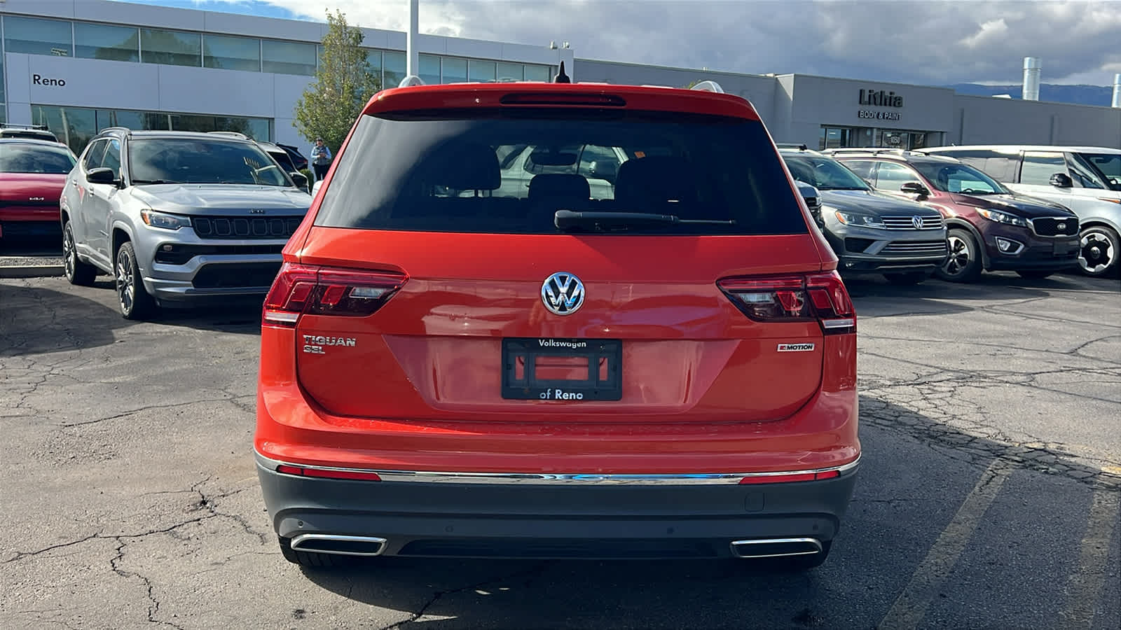 Thumbnail: 2019 Volkswagen Tiguan - 6