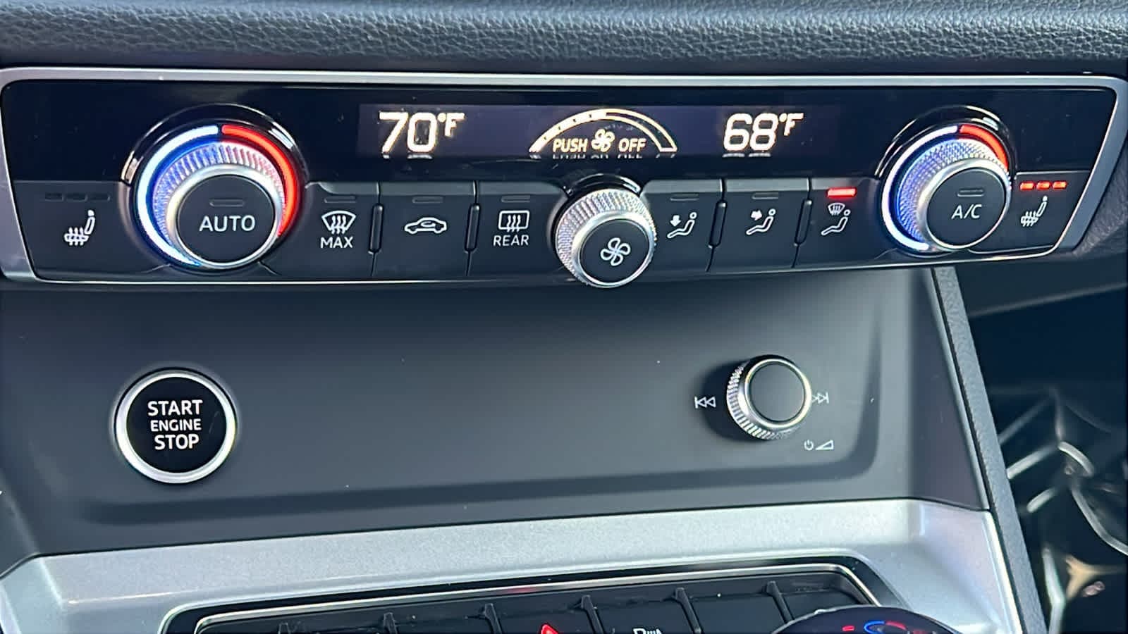 Thumbnail: 2023 Audi Q3 - 14