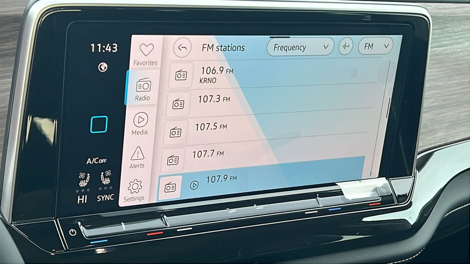 Thumbnail: 2026 Volkswagen Atlas - 15