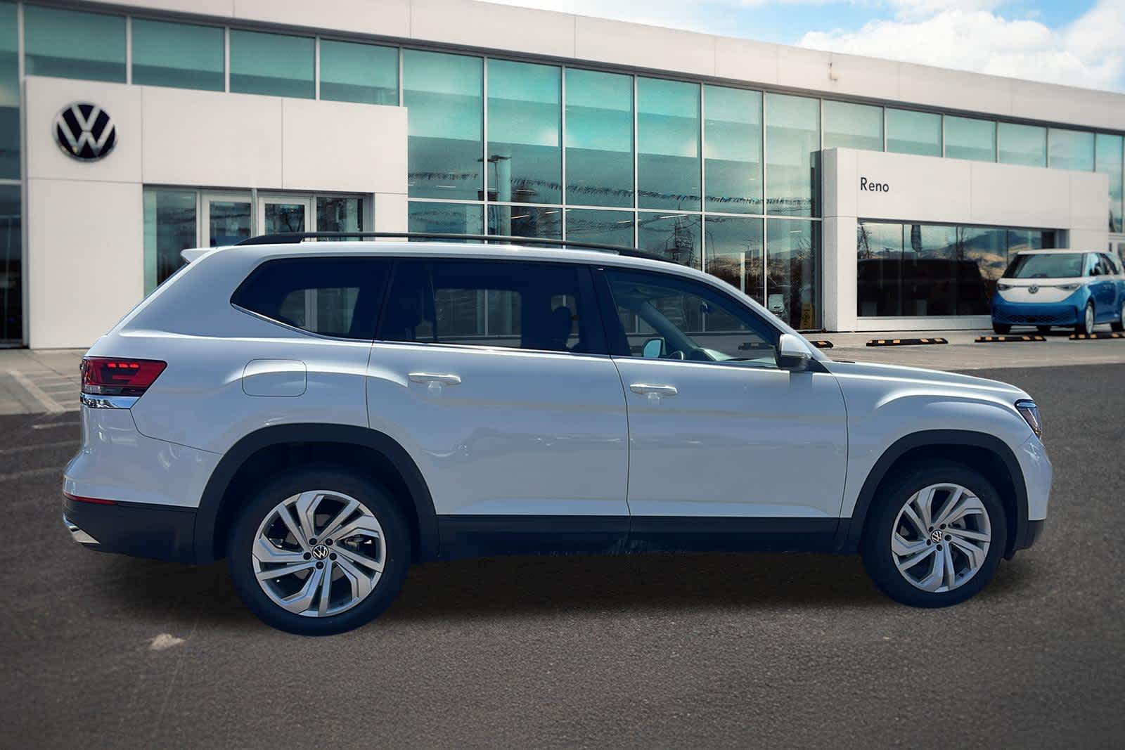 Thumbnail: 2021 Volkswagen Atlas - 4