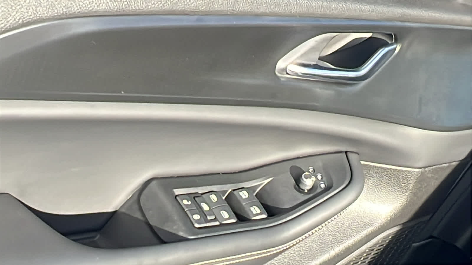 Thumbnail: 2025 Jeep Grand Cherokee L - 23