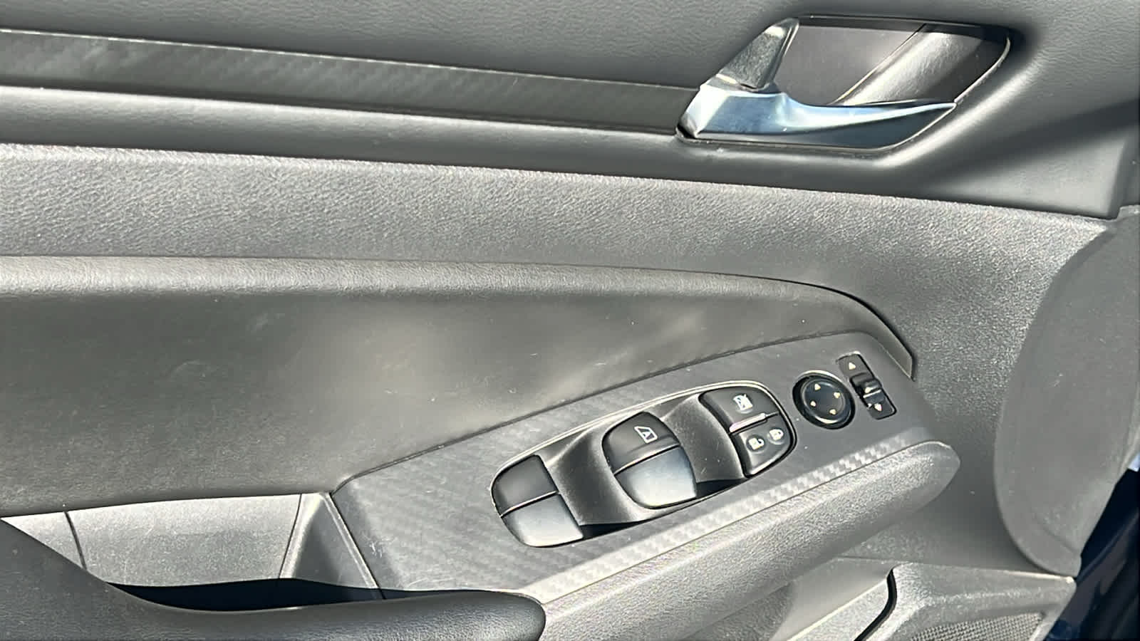 Thumbnail: 2022 Nissan Altima - 22