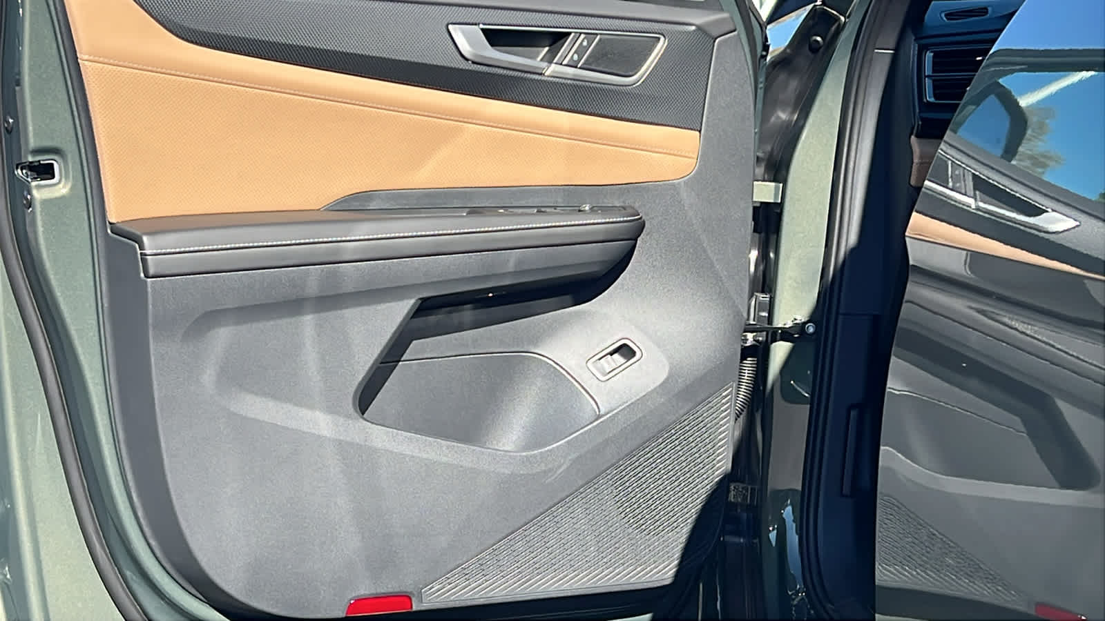 Thumbnail: 2026 Volkswagen Atlas - 23