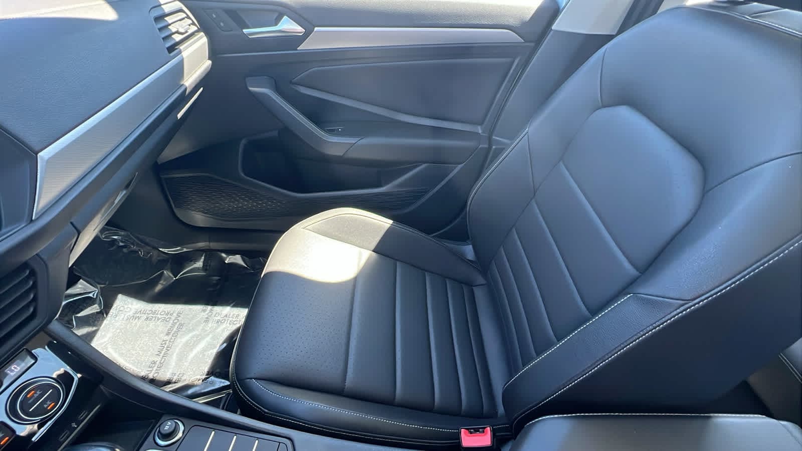 Thumbnail: 2021 Volkswagen Jetta - 12