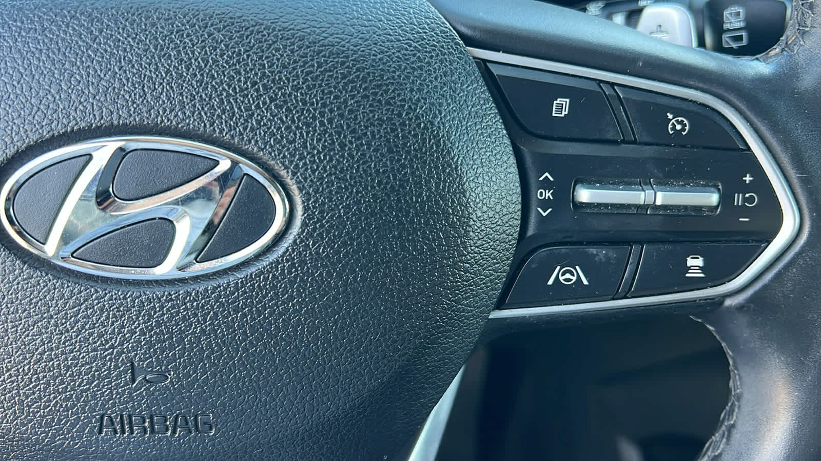 Thumbnail: 2021 Hyundai Santa Fe - 20