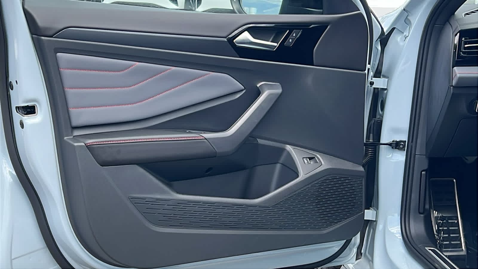 Thumbnail: 2026 Volkswagen Jetta - 23