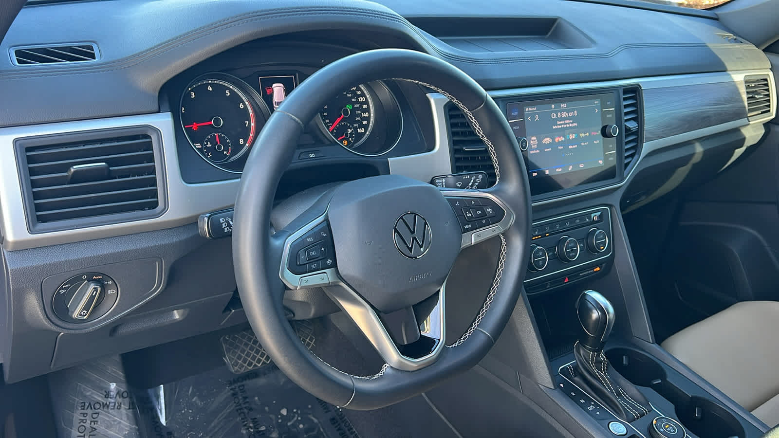 Thumbnail: 2021 Volkswagen Atlas - 10