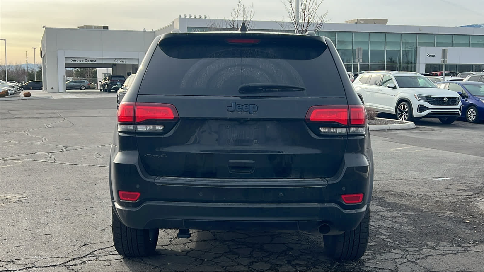 Thumbnail: 2020 Jeep Grand Cherokee - 6