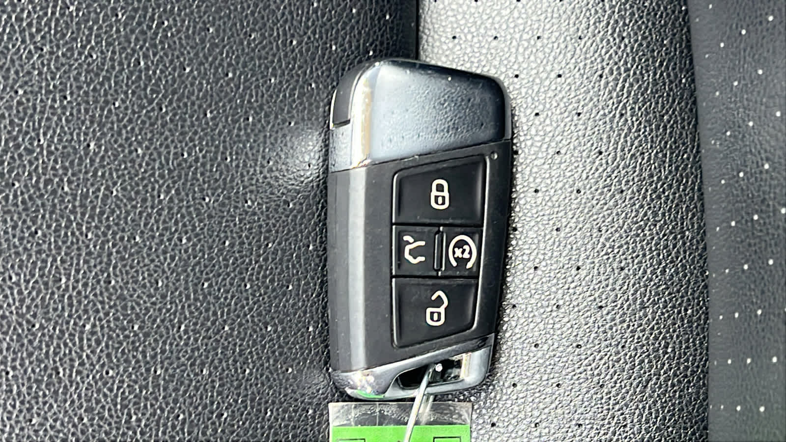 Thumbnail: 2021 Volkswagen Atlas - 29