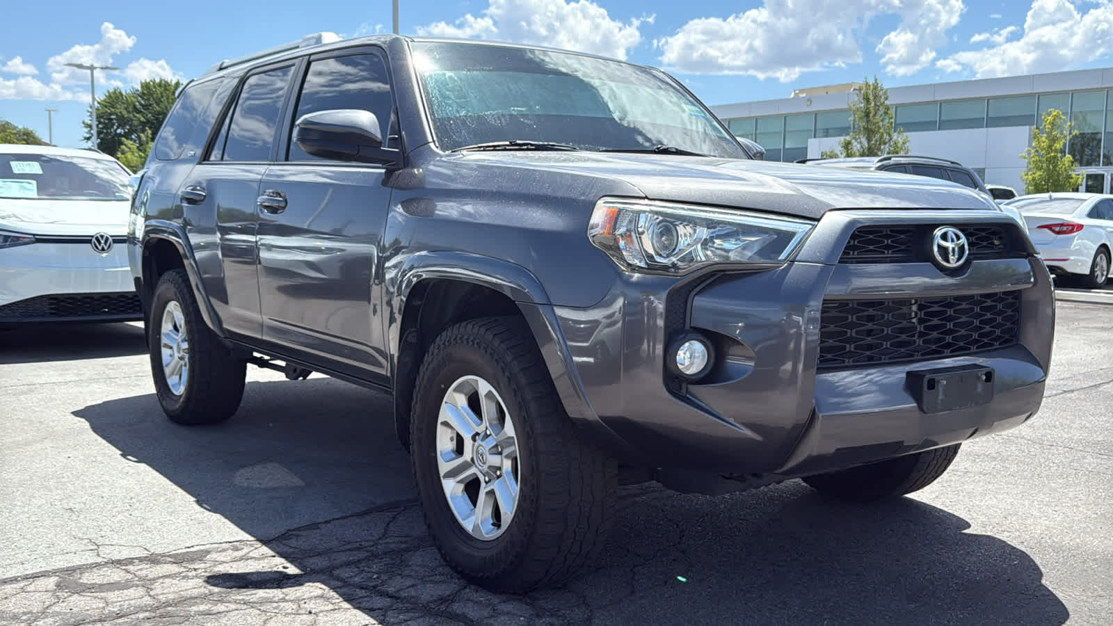 Thumbnail: 2018 Toyota 4Runner - 3