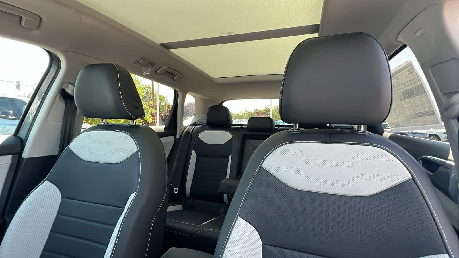 Thumbnail: 2025 Volkswagen Taos - 11