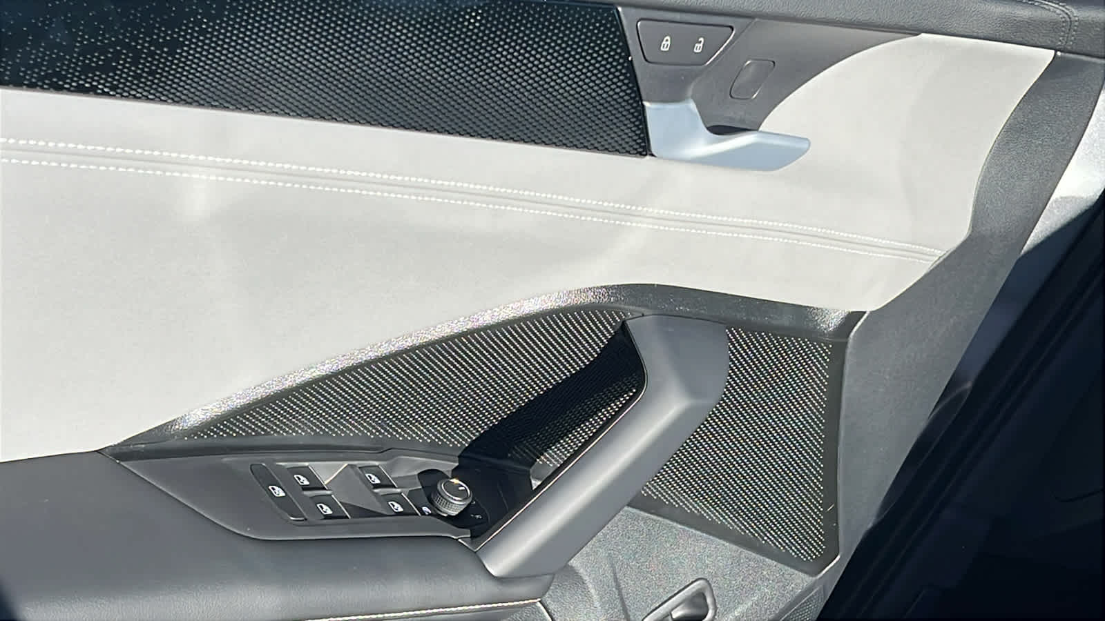 Thumbnail: 2026 Volkswagen Tiguan - 22