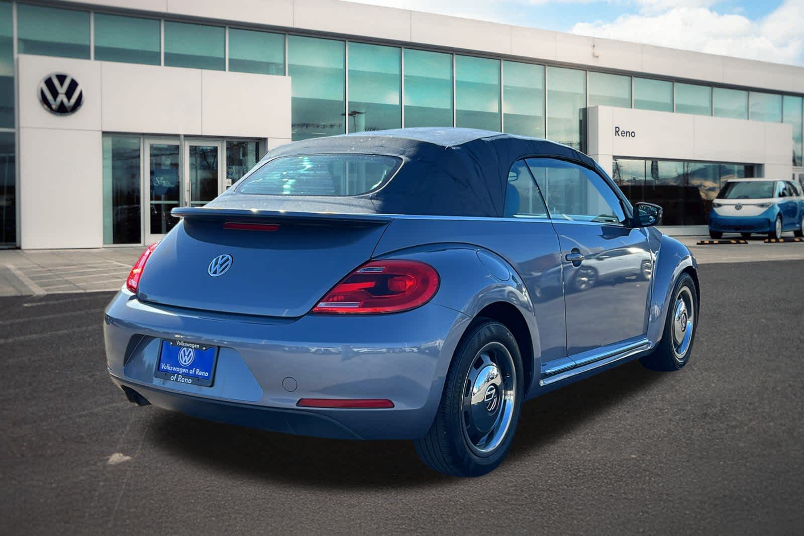 Thumbnail: 2016 Volkswagen Beetle - 5