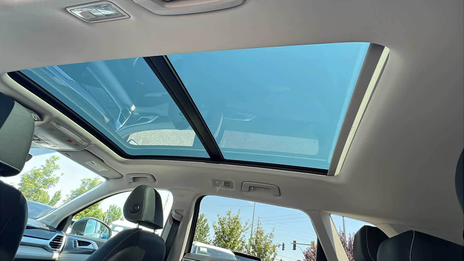 Thumbnail: 2025 Volkswagen Taos - 31