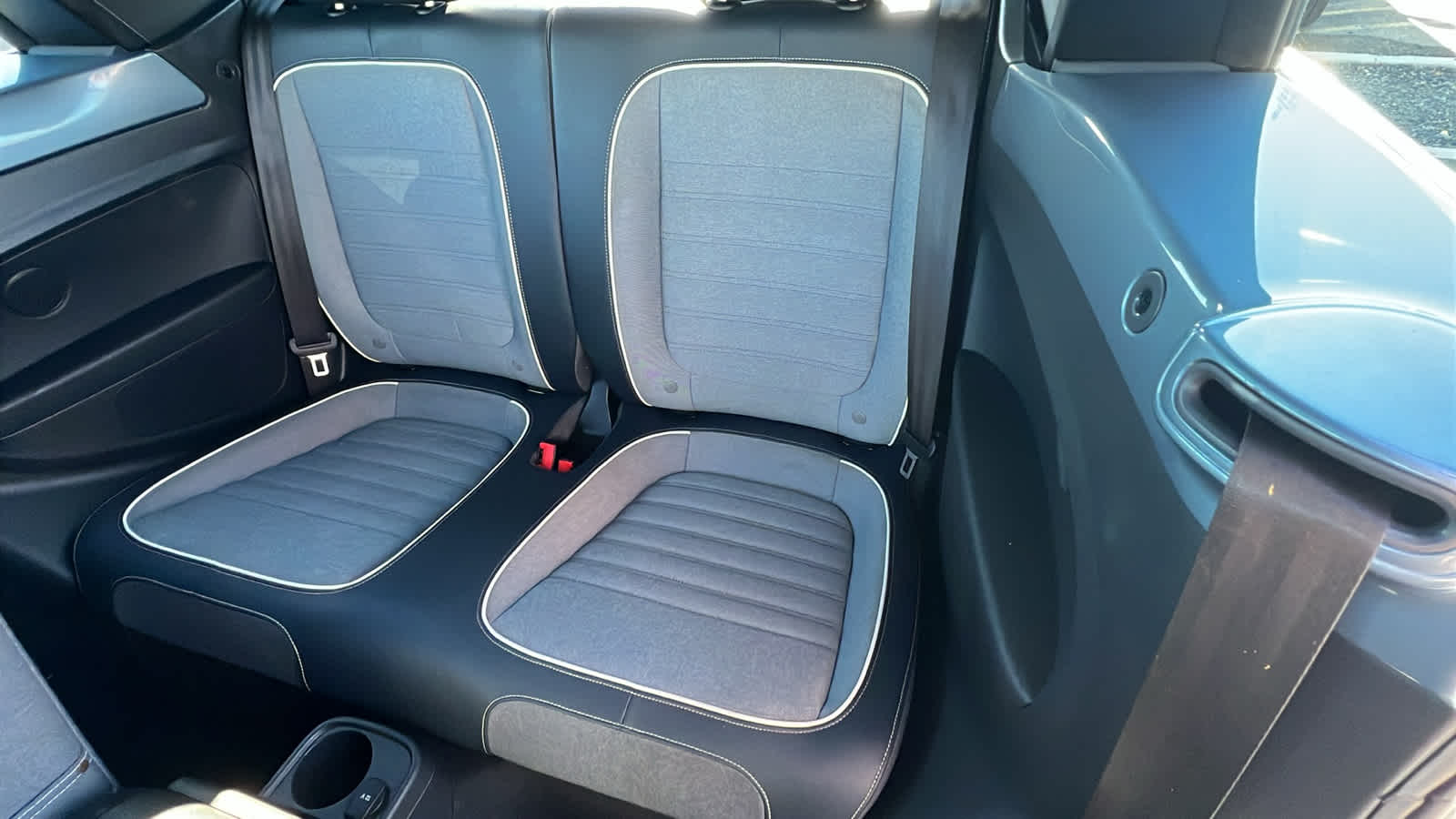 Thumbnail: 2016 Volkswagen Beetle - 23