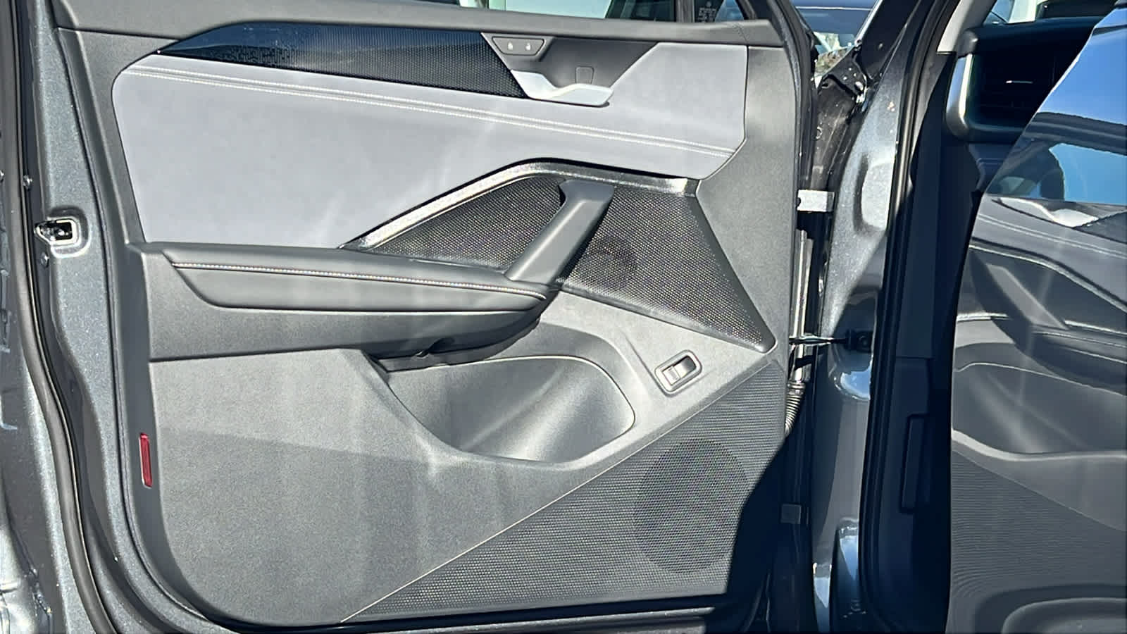 Thumbnail: 2026 Volkswagen Tiguan - 23