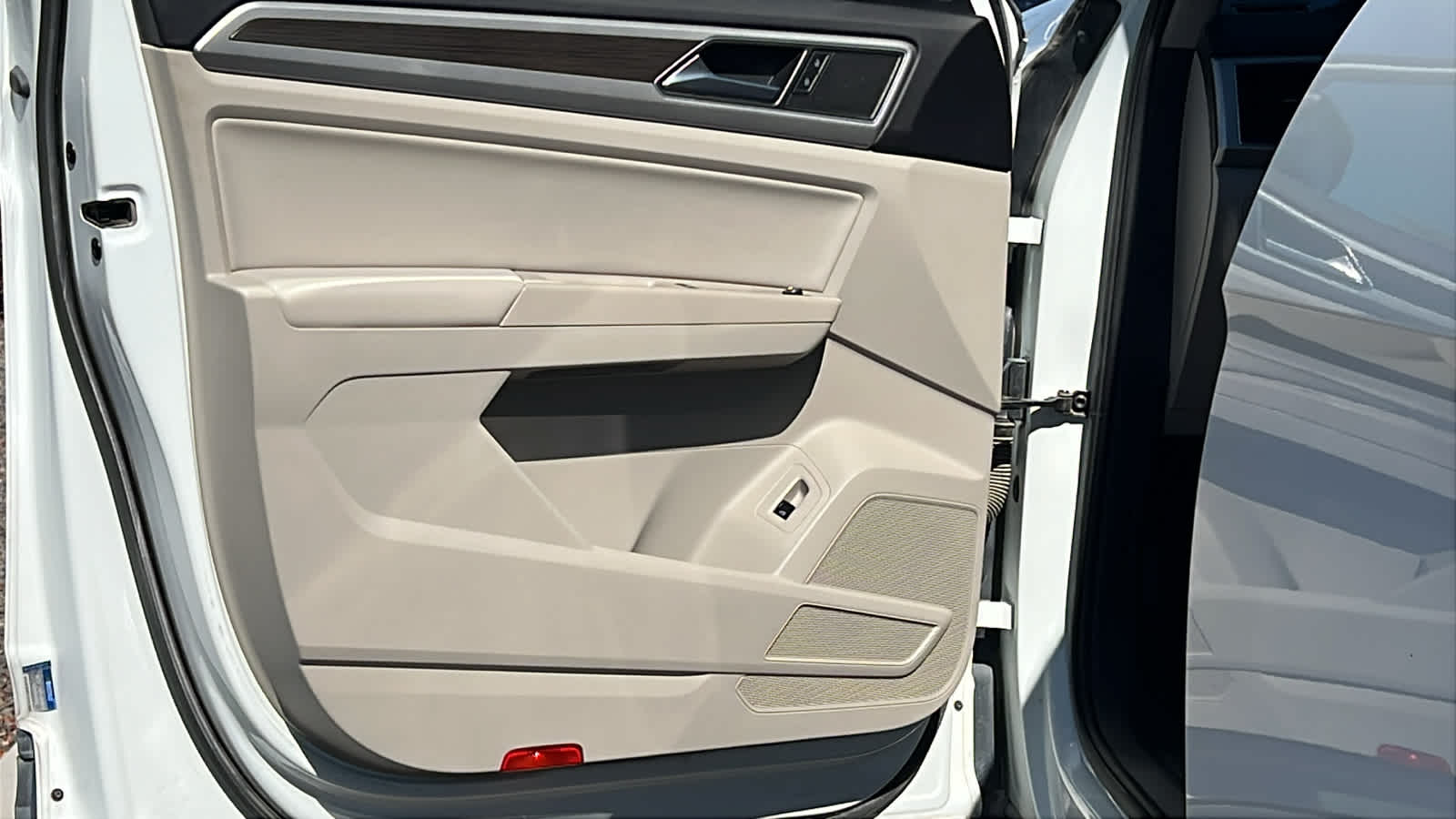 Thumbnail: 2018 Volkswagen Atlas - 23