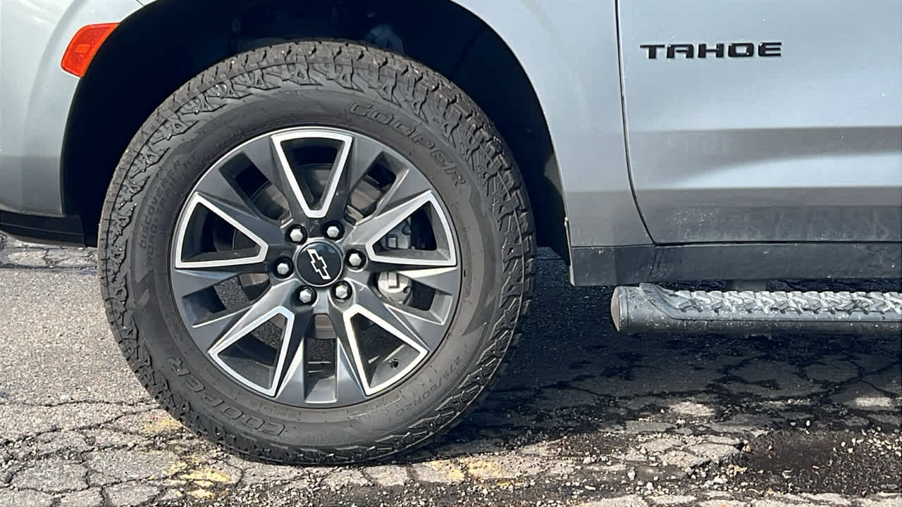 Thumbnail: 2023 Chevrolet Tahoe - 9