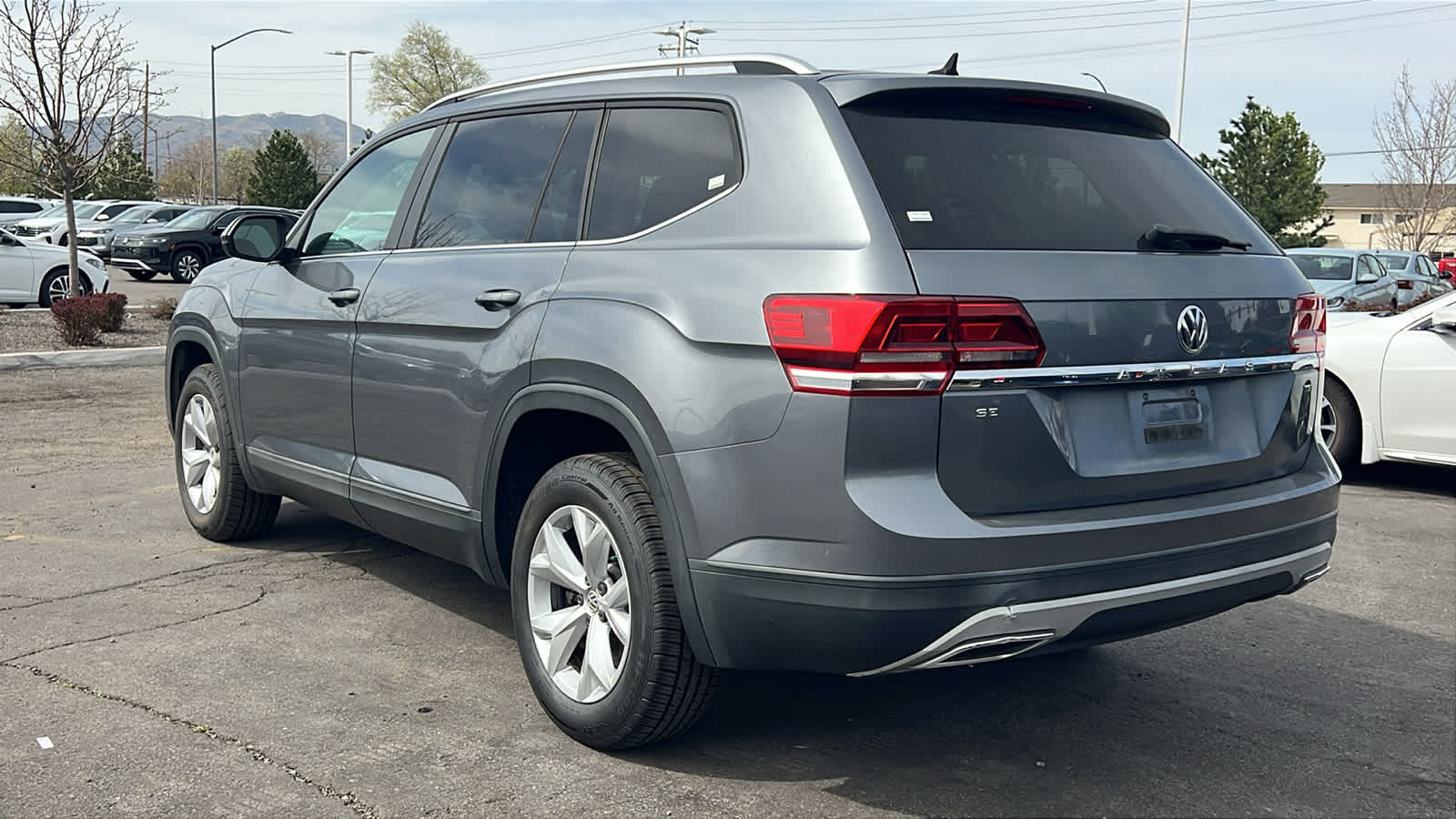 Thumbnail: 2018 Volkswagen Atlas - 7
