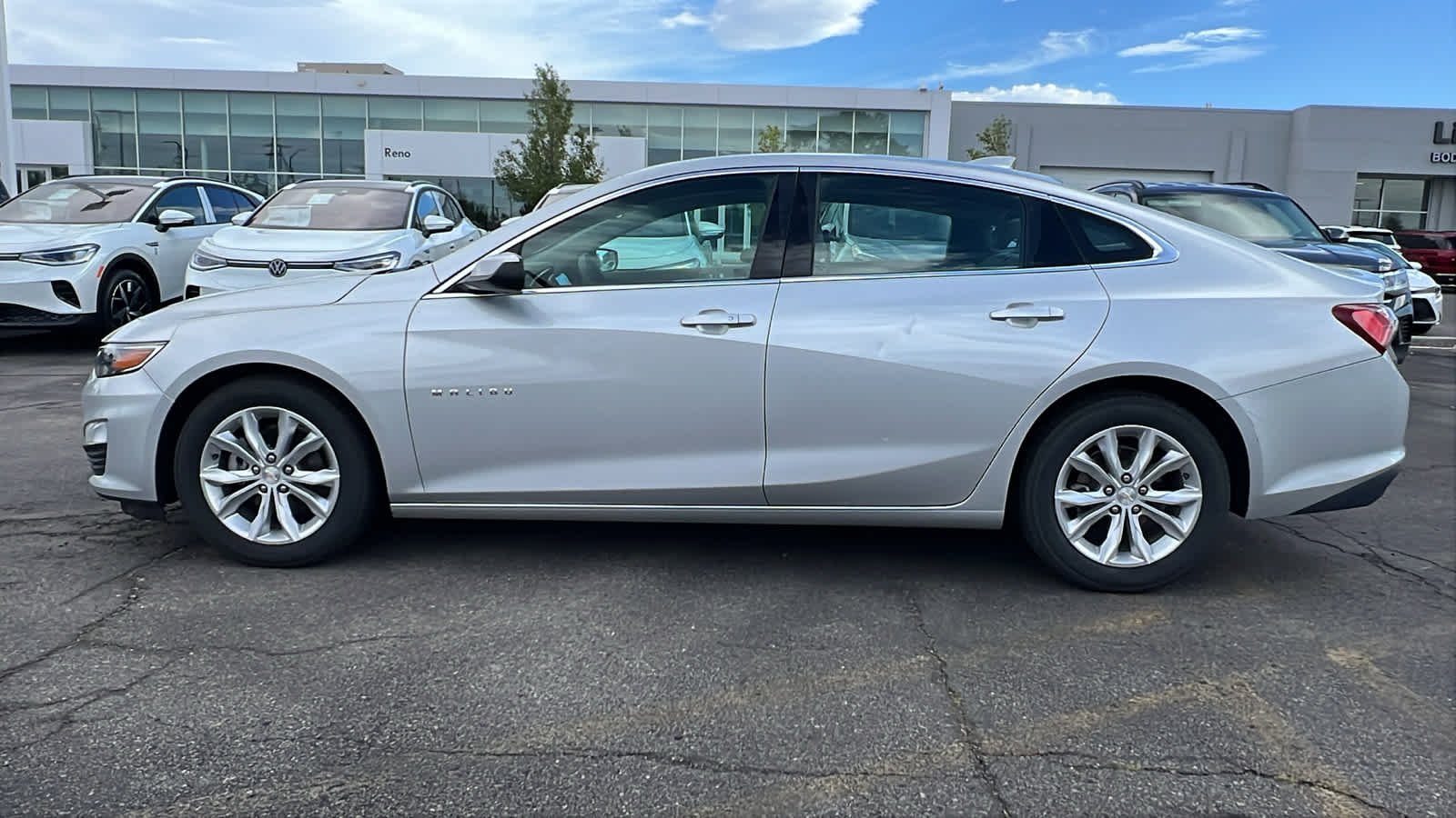 Thumbnail: 2021 Chevrolet Malibu - 8