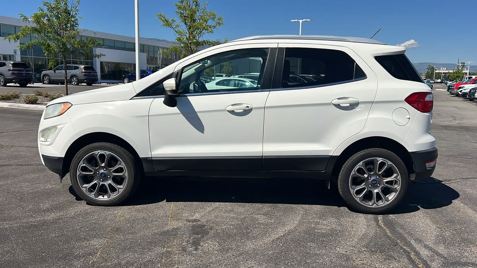 Thumbnail: 2018 Ford EcoSport - 8