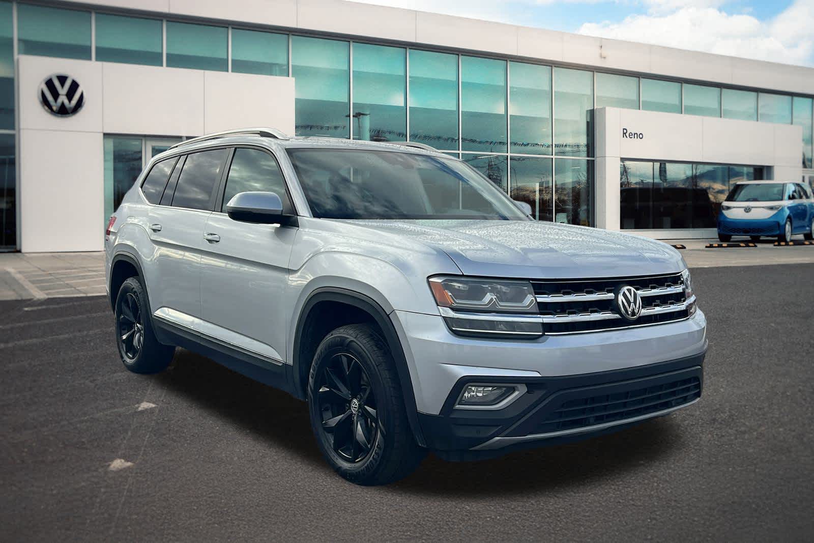 Thumbnail: 2018 Volkswagen Atlas - 3