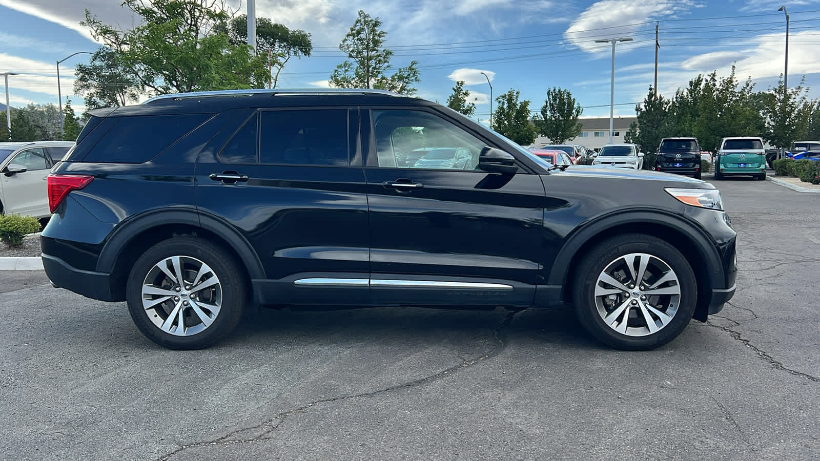 Thumbnail: 2020 Ford Explorer - 4