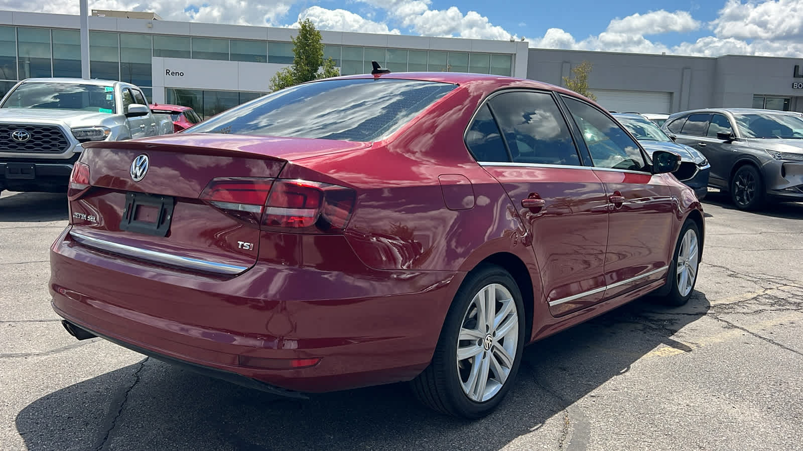Thumbnail: 2017 Volkswagen Jetta - 5
