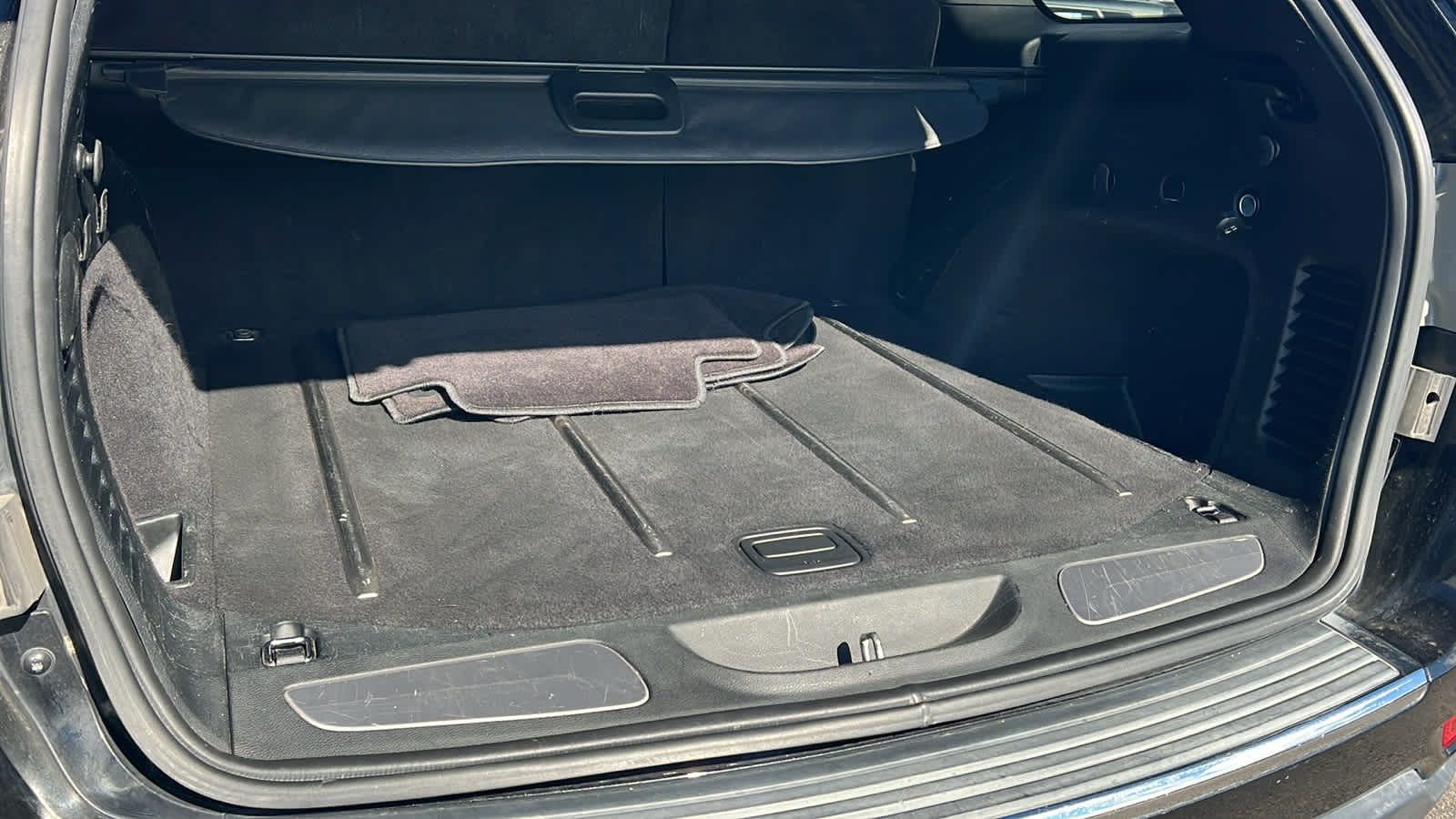 Thumbnail: 2016 Jeep Grand Cherokee - 27