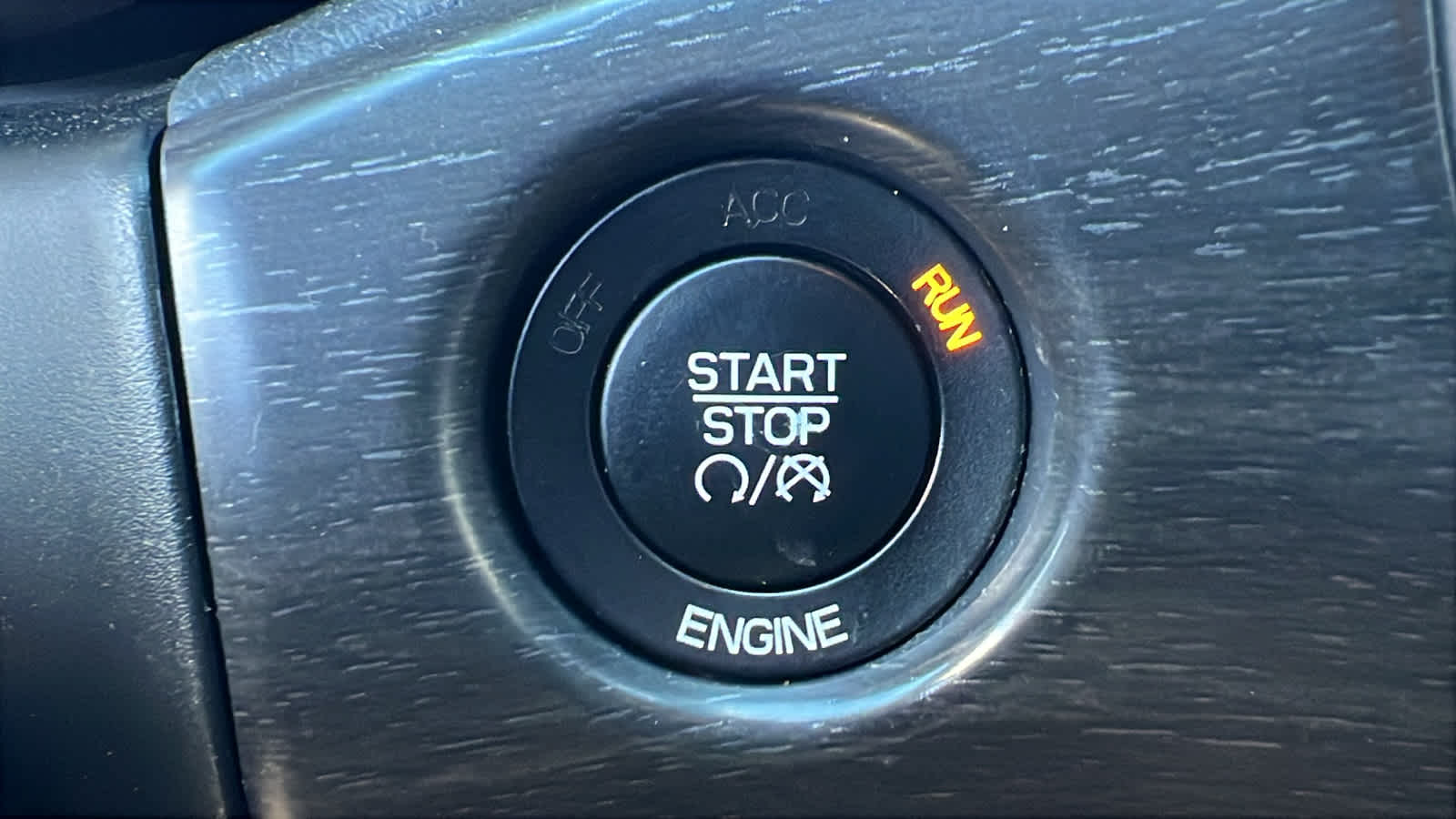 Thumbnail: 2016 Jeep Grand Cherokee - 17