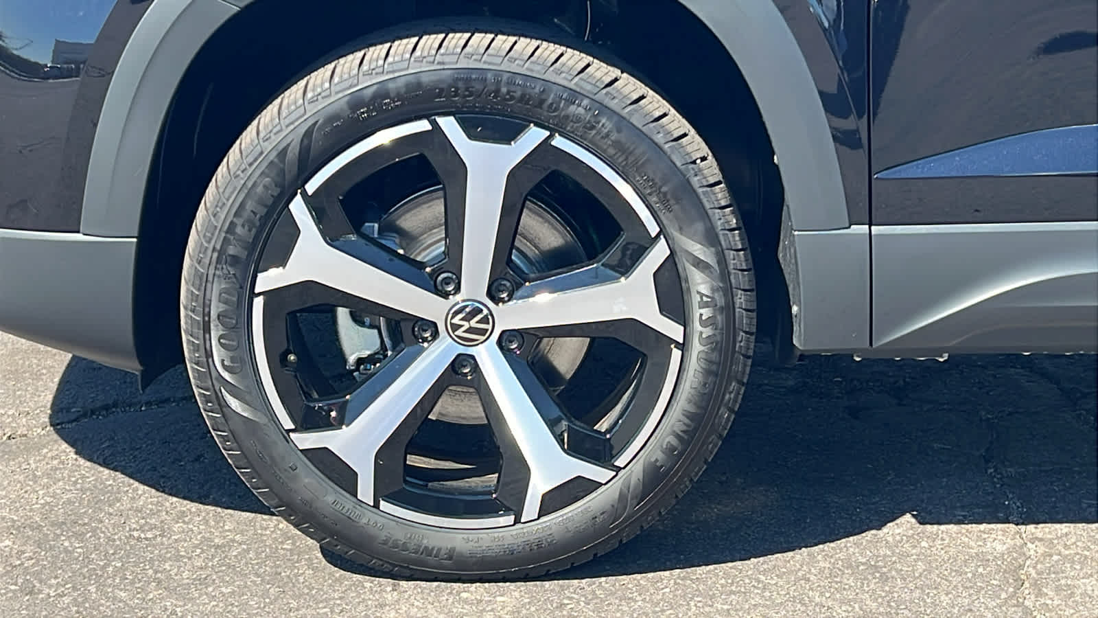 Thumbnail: 2025 Volkswagen Taos - 9