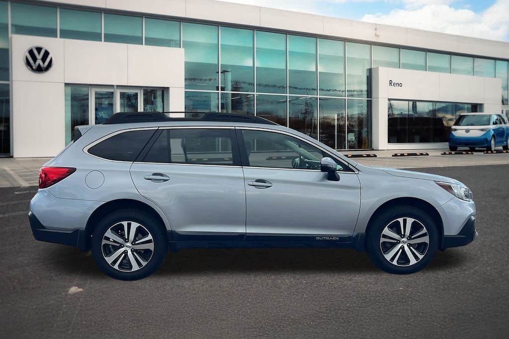 Used 2019 Subaru Outback Limited SUV