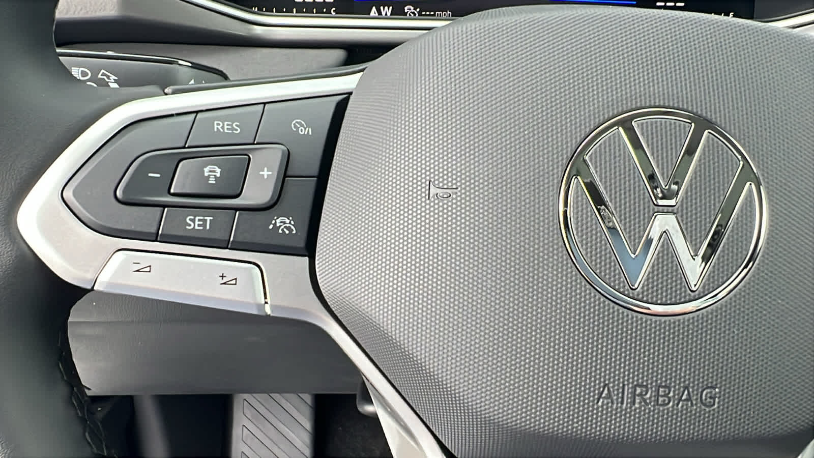 Thumbnail: 2025 Volkswagen Taos - 19