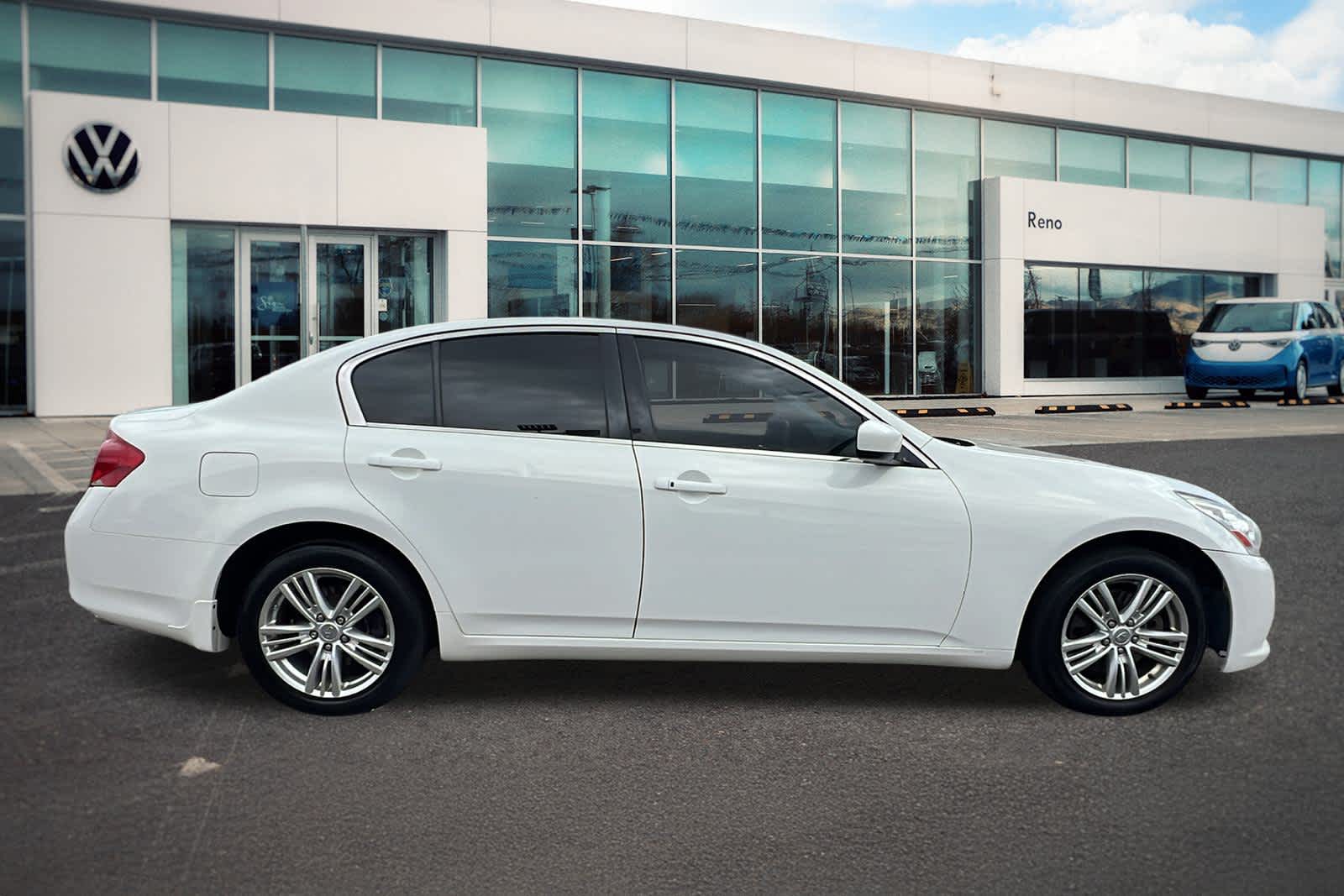 Thumbnail: 2013 INFINITI G37 - 4