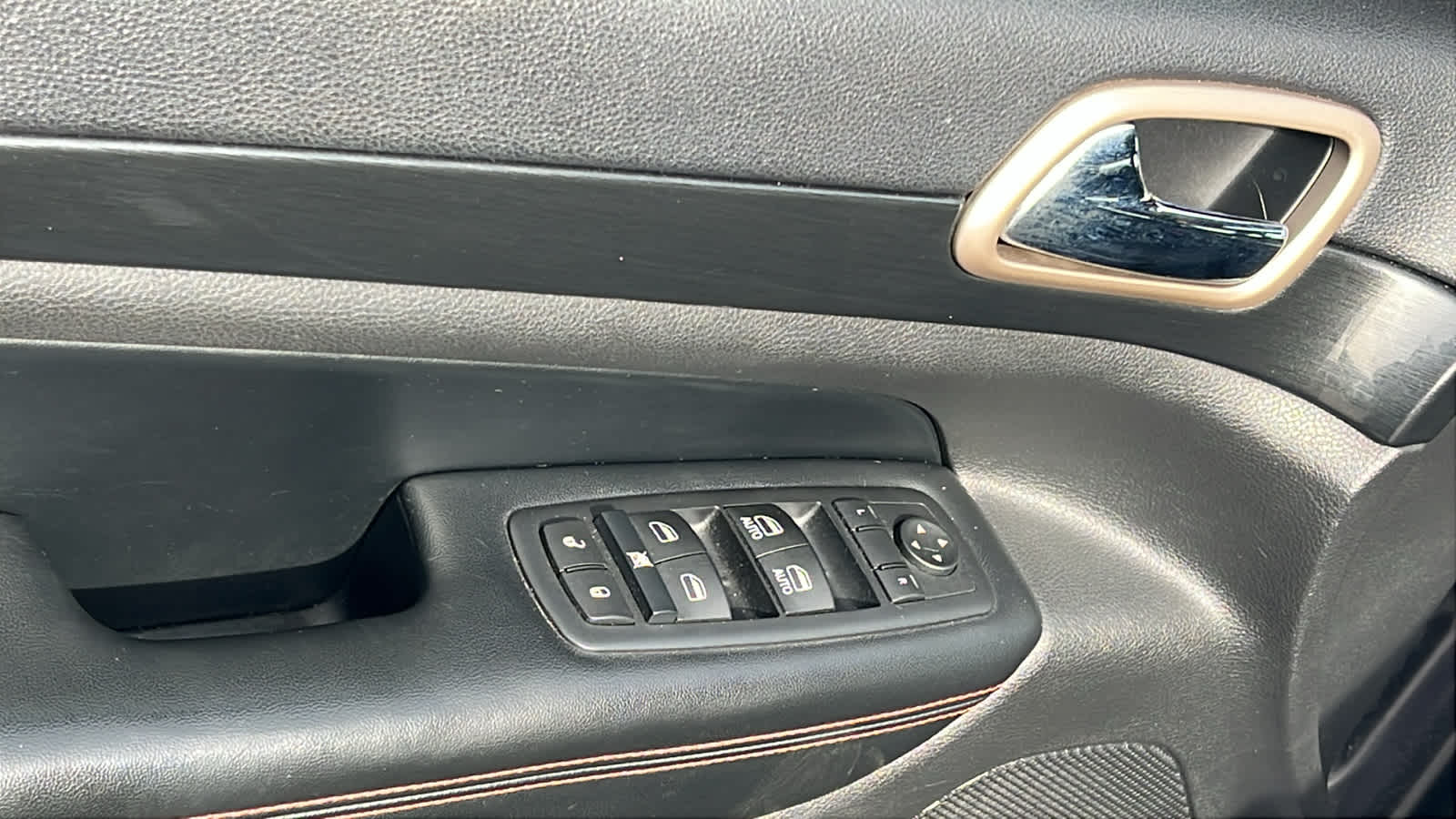 Thumbnail: 2017 Jeep Grand Cherokee - 22