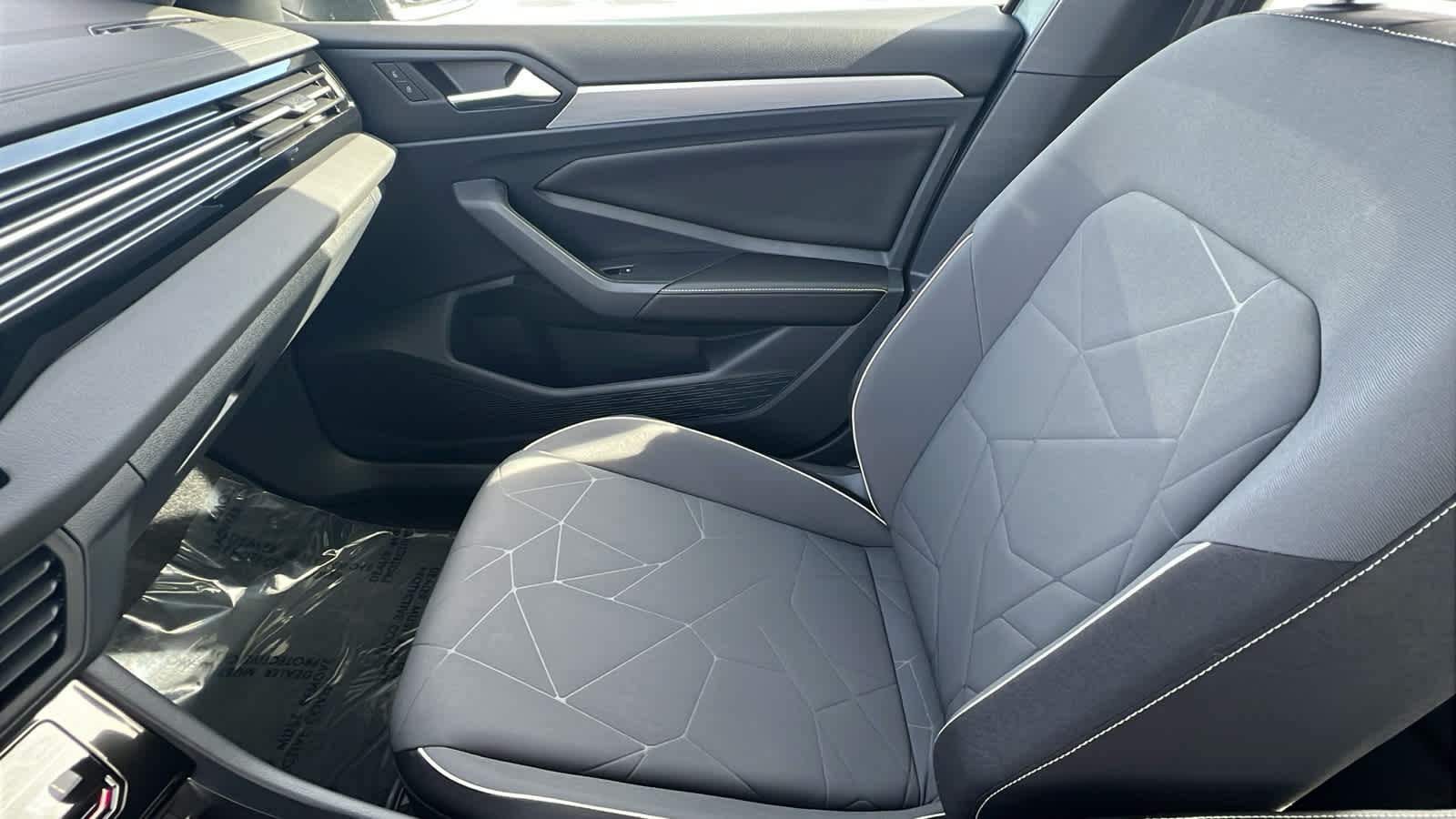 Thumbnail: 2026 Volkswagen Jetta - 12