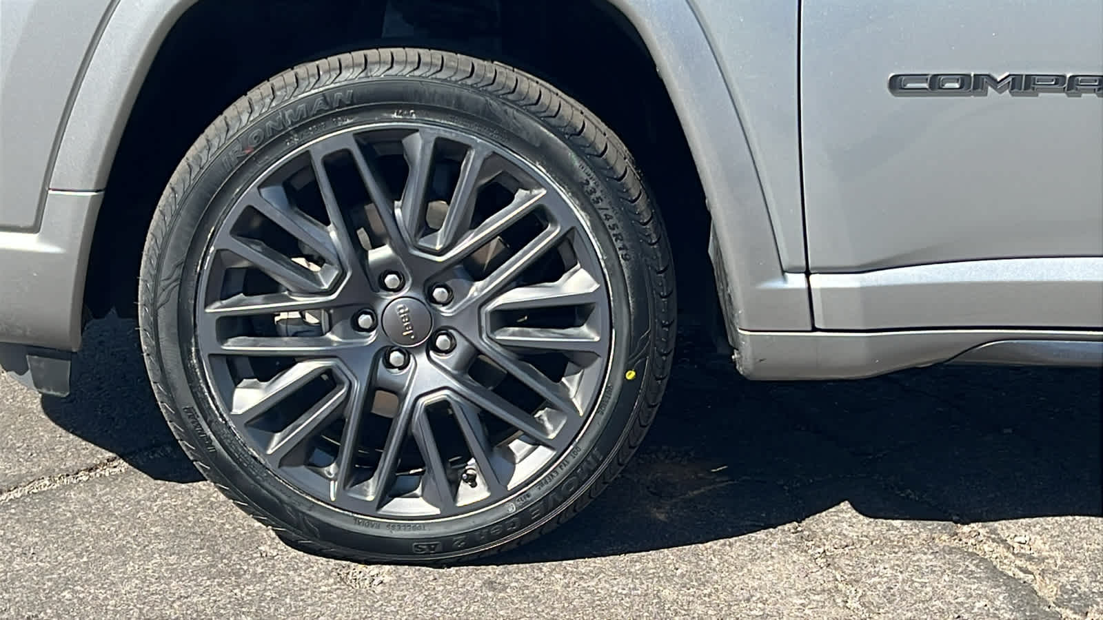 Thumbnail: 2022 Jeep Compass - 9