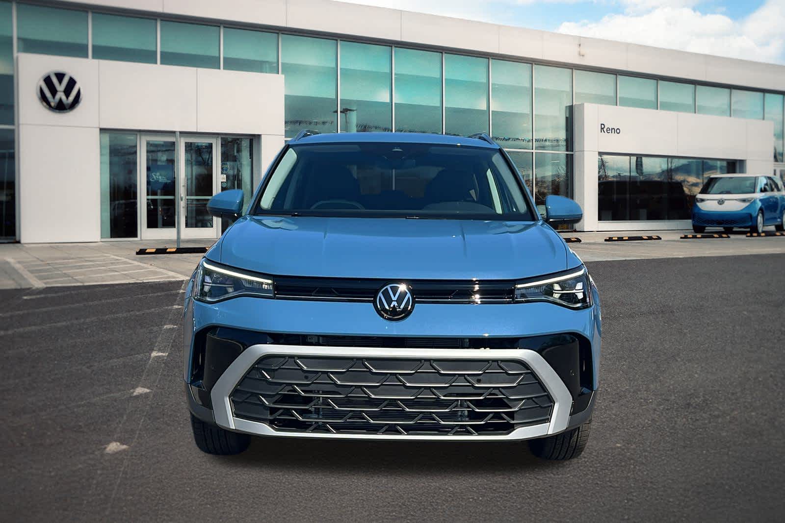 Thumbnail: 2025 Volkswagen Taos - 2