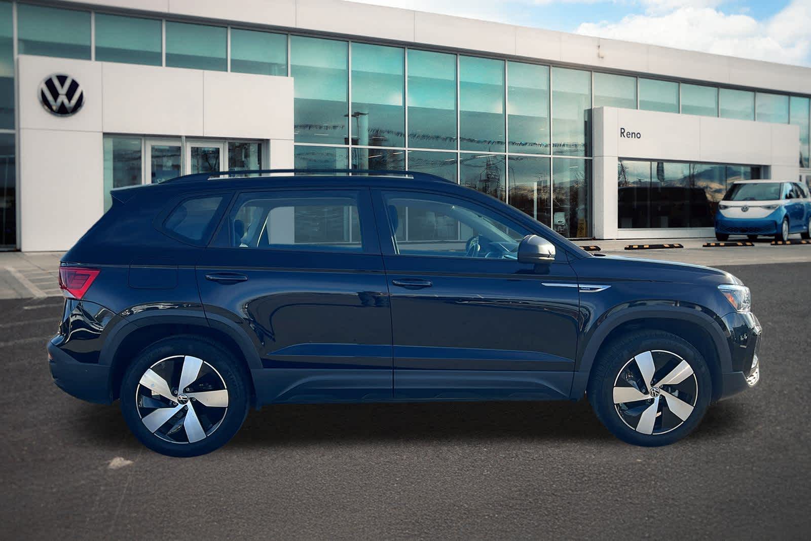 Thumbnail: 2024 Volkswagen Taos - 4