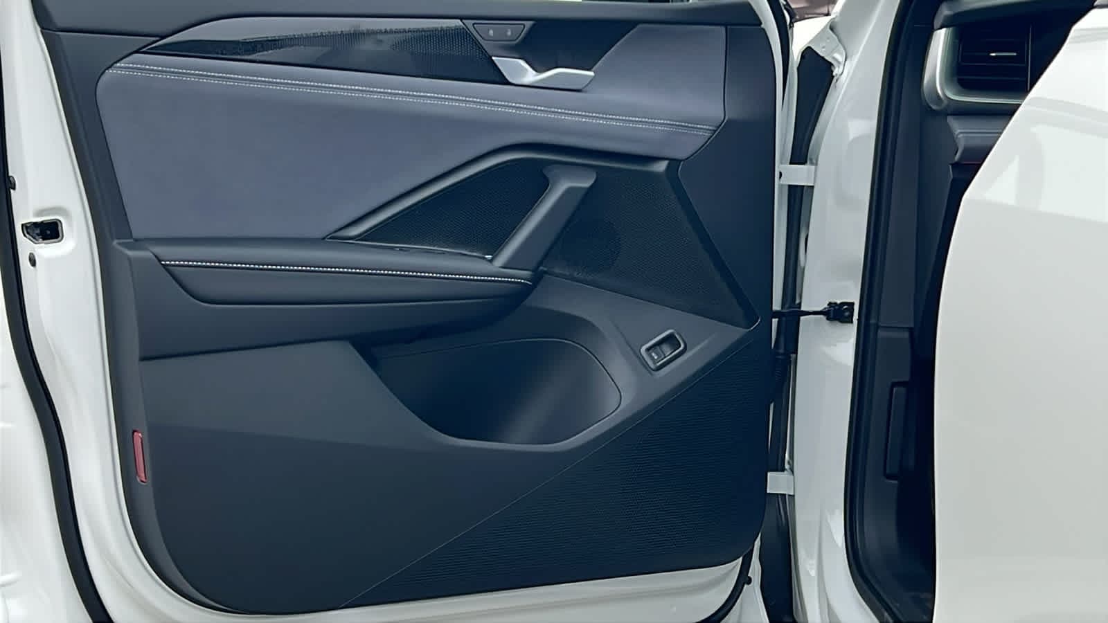 Thumbnail: 2026 Volkswagen Tiguan - 23